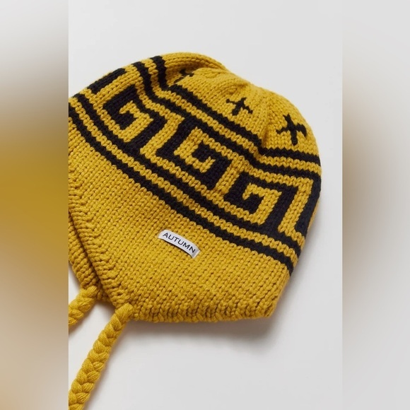 Autumn Niseko Ear Flap Beanie, Mustard, NWT - Picture 4 of 7